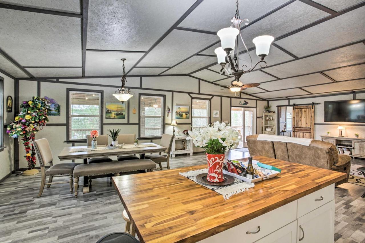 Waterfront Bay St Louis Beach House With Deck! 베이세인트루이스 외부 사진